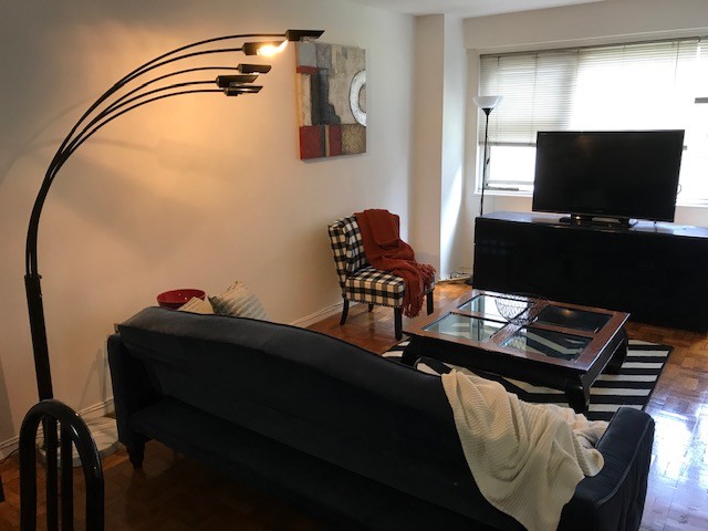 Foto principal - 321 E 48th St