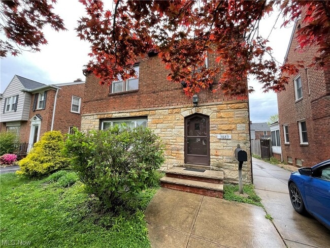 Building Photo - 3889 Grenville Rd