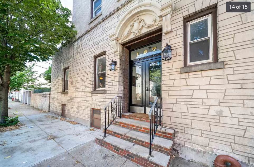 Foto del edificio - 680 Summit Ave