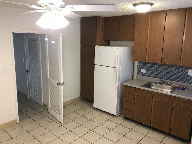 Foto del edificio - 2543 Kuhio Ave