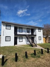 Building Photo - 14033 Garber Ln