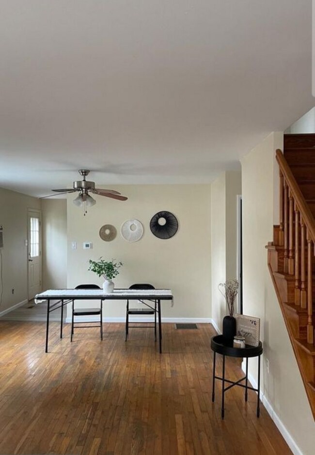 Building Photo - 762 Erford Rd