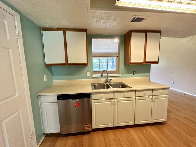 Foto del edificio - 1820 Aspen Ln