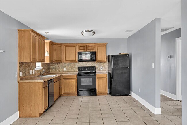 Building Photo - 5151 St Anthony Ave