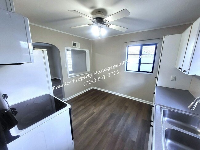 Foto del edificio - 2435 Brodhead Rd