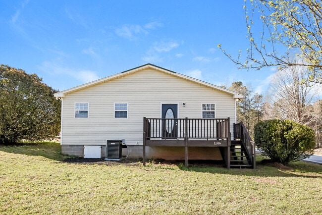 Building Photo - 1146 Little Vine Church Rd