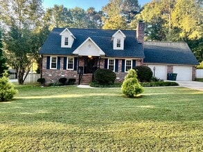 Building Photo - 109 Fairfax Dr