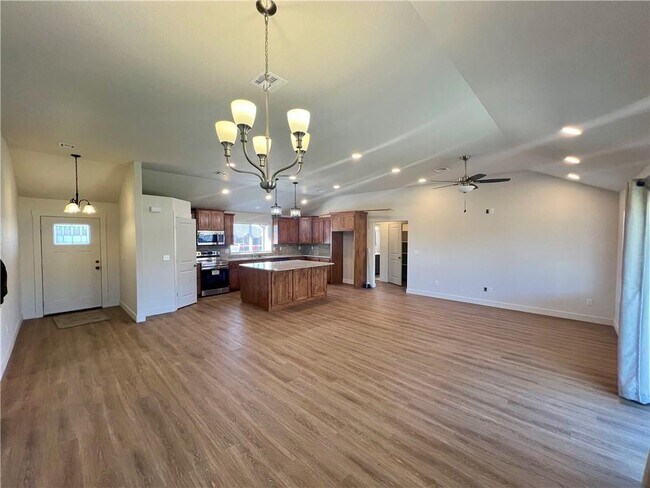 Foto del edificio - 662 White Oak St