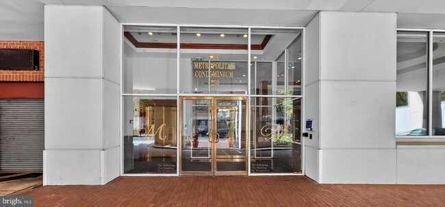 Building Photo - 1230 23rd St NW