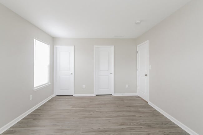 Building Photo - 224 Rolling Ridge Dr