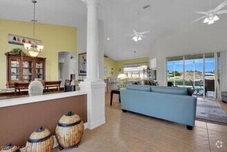 Building Photo - 3335 SW 25th Ct