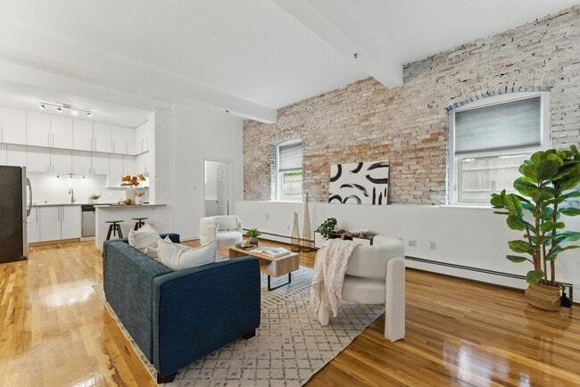 Building Photo - 70 Harvey St