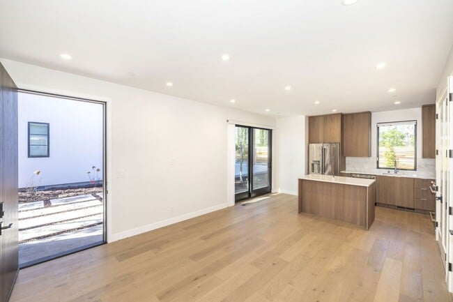 Building Photo - Newly Constructed 2 Bed, 1 Bath ADU in Barron Park w/ AC & Private Patio