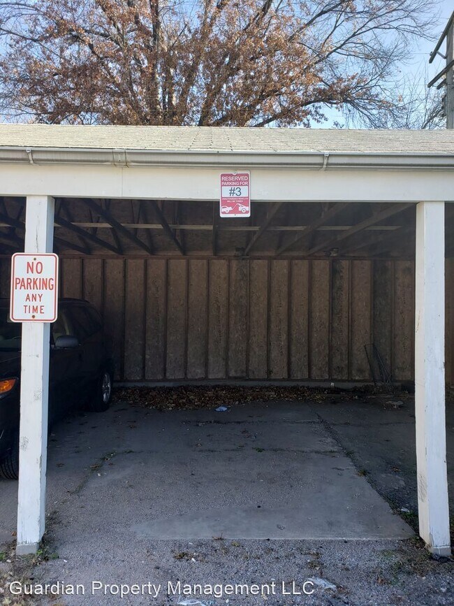 Foto del edificio - 1 br, 1 bath House - 532 S Glendale