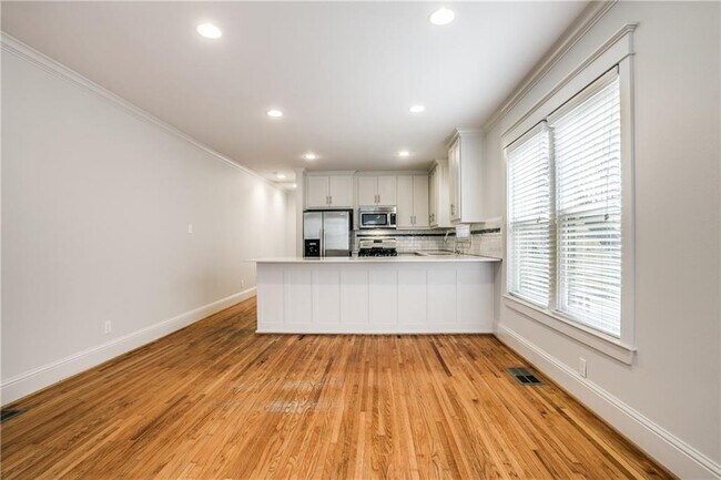 Foto del edificio - Historic 1bd|1ba -  Winnetka Heights Residence Near Bishop Arts
