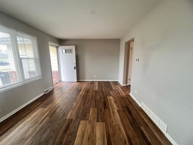 Foto del edificio - Four Bedroom Duplex in Jenison!