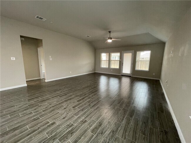 Building Photo - 2221 Montesol Ln