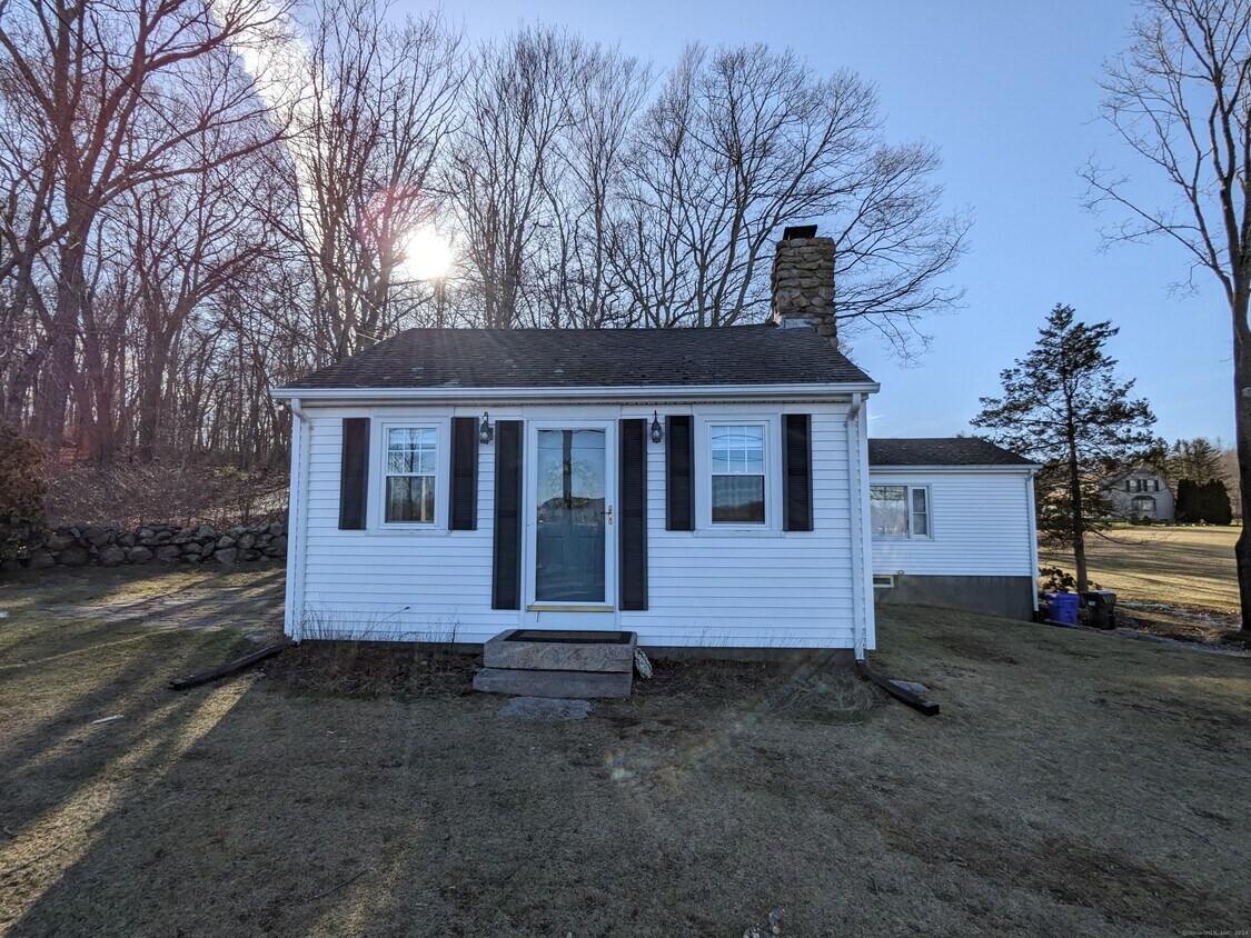 283 River Rd, Groton, CT 06355 House Rental in Groton, CT