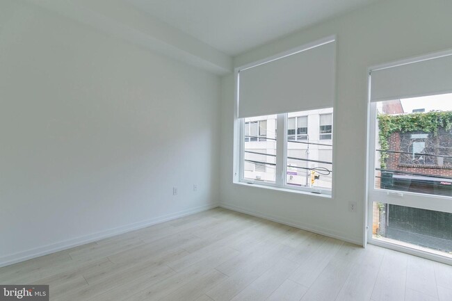 Building Photo - 1230 N Taney St