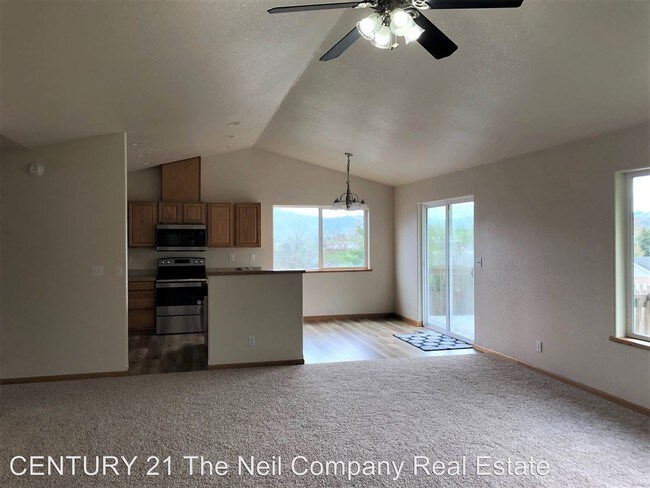 Building Photo - 3 br, 2 bath House - 223 Armande Loop