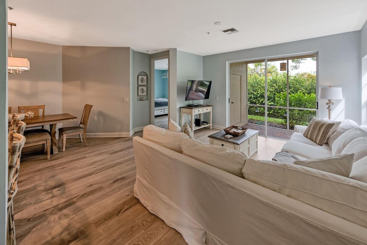 Primary Photo - Beautiful 3/2 Furnished Condo in Sterling ...