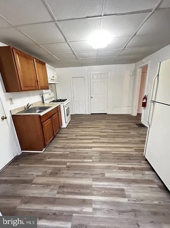 Foto del edificio - 99 N Laurel St