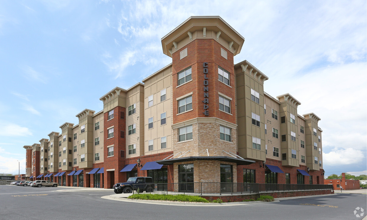 Primary Photo - Colonnade Apartments I