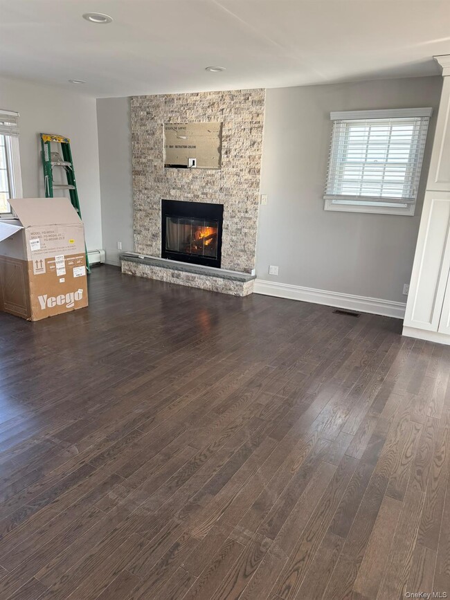 Building Photo - 16 Cape Rd