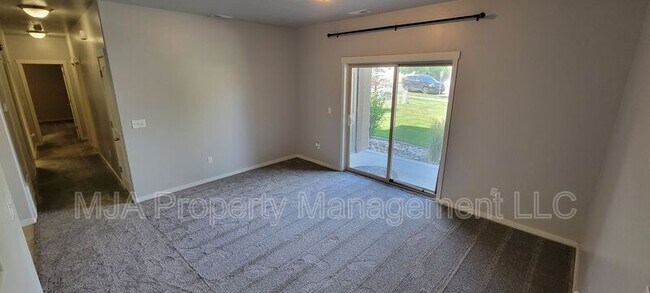 Foto del edificio - 203 East Jordan Ridge BLVD