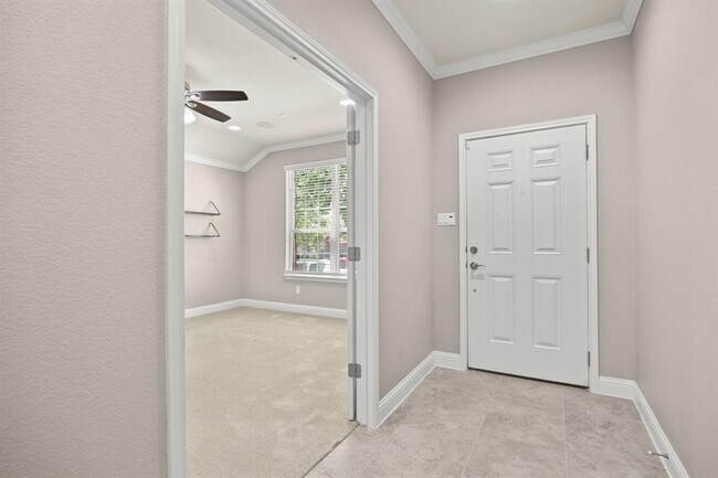 Building Photo - 3508 De Torres Cir