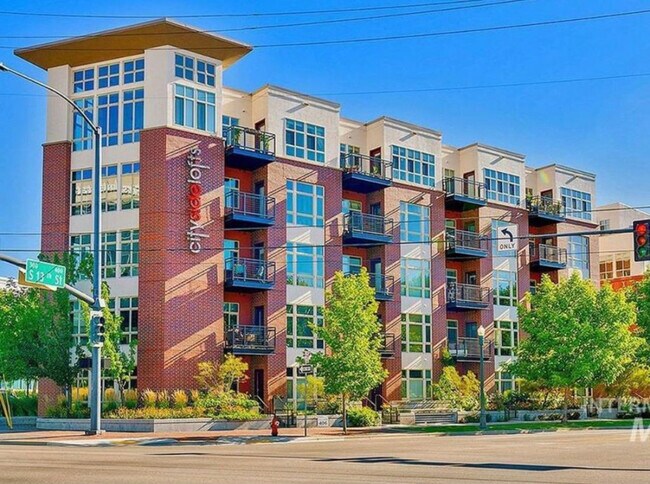 Foto del edificio - 406 S 13th St