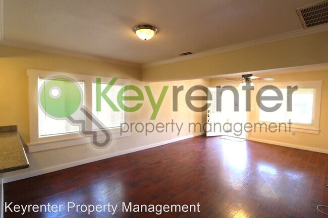 Building Photo - 2 br, 1 bath House - 3334 42nd St