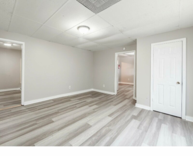 Building Photo - 541 S Royal St