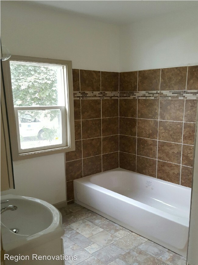 Building Photo - 1125 Wilcox St