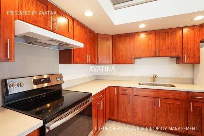 Building Photo - (Video Tour!) Remodeled 3 bdrm Home close ...