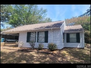Building Photo - 1705 Lilac Cir