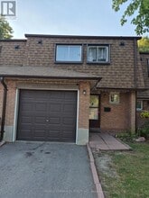 Building Photo - 121 L'Amoreaux Dr