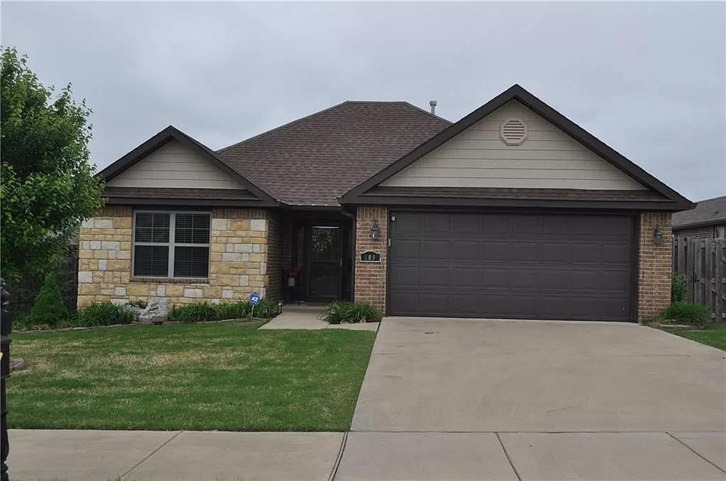 Foto principal - 509 W Worchester