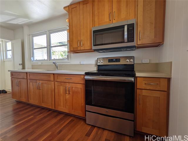 Building Photo - 3154 Woodlawn Dr