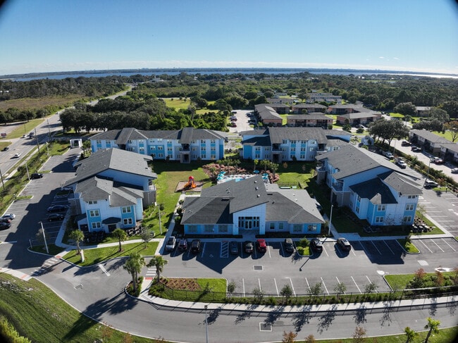 Exterior 3D - Orchid Lake