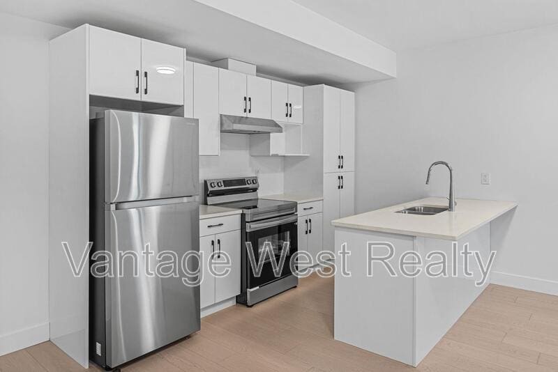 Primary Photo - 3774 Astoria Dr
