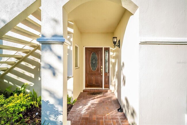 Foto del edificio - 7669 Fairway Woods Dr