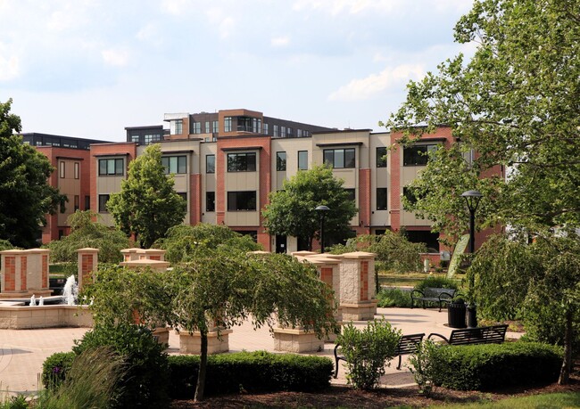 Building Photo - Lions Park Row