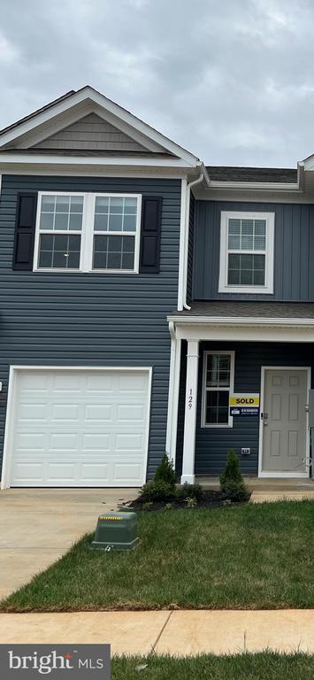 Building Photo - 129 Caterpillar Dr