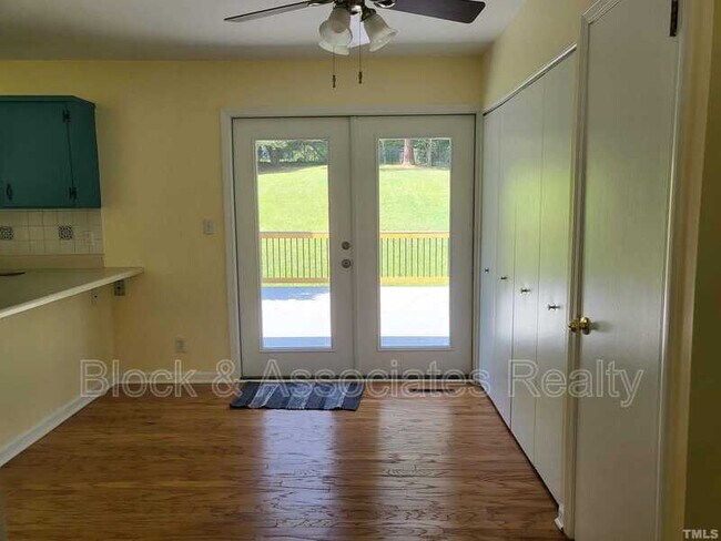 Building Photo - 2104 Balboa Rd