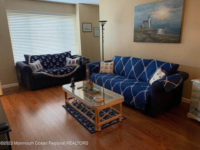 Foto del edificio - 1382 Ocean Ave