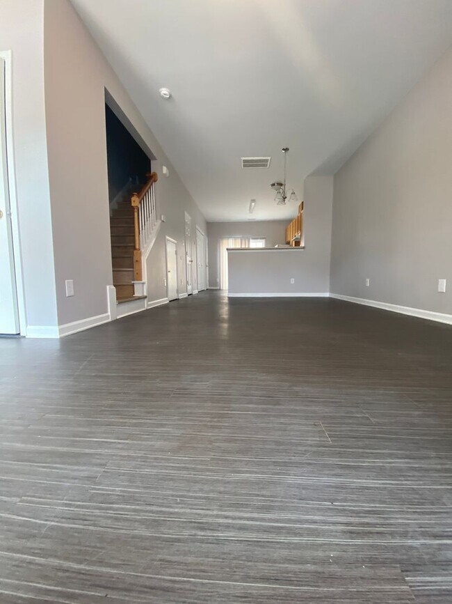 Foto del edificio - Charming 2 Bed, 2.5 Bath Townhouse in Nort...