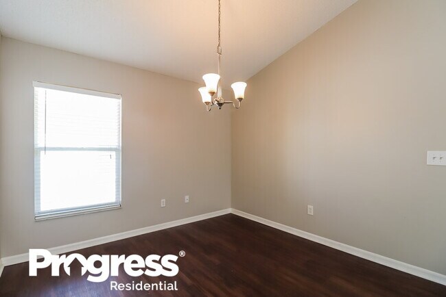 Foto del edificio - 6713 Summer Cove Dr