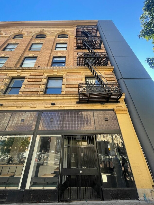 $1,000 MOVE IN SPECIAL!! Beautiful Loft Located in the Heart of San Francisco!!!! - $1,000 MOVE IN SPECIAL!! Beautiful Loft Located in the Heart of San Francisco!!!!