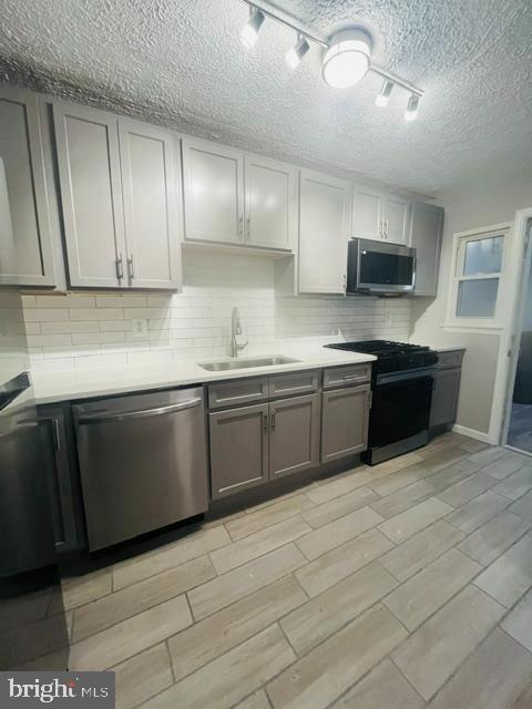 Foto del edificio - 1516 Becklow Ave